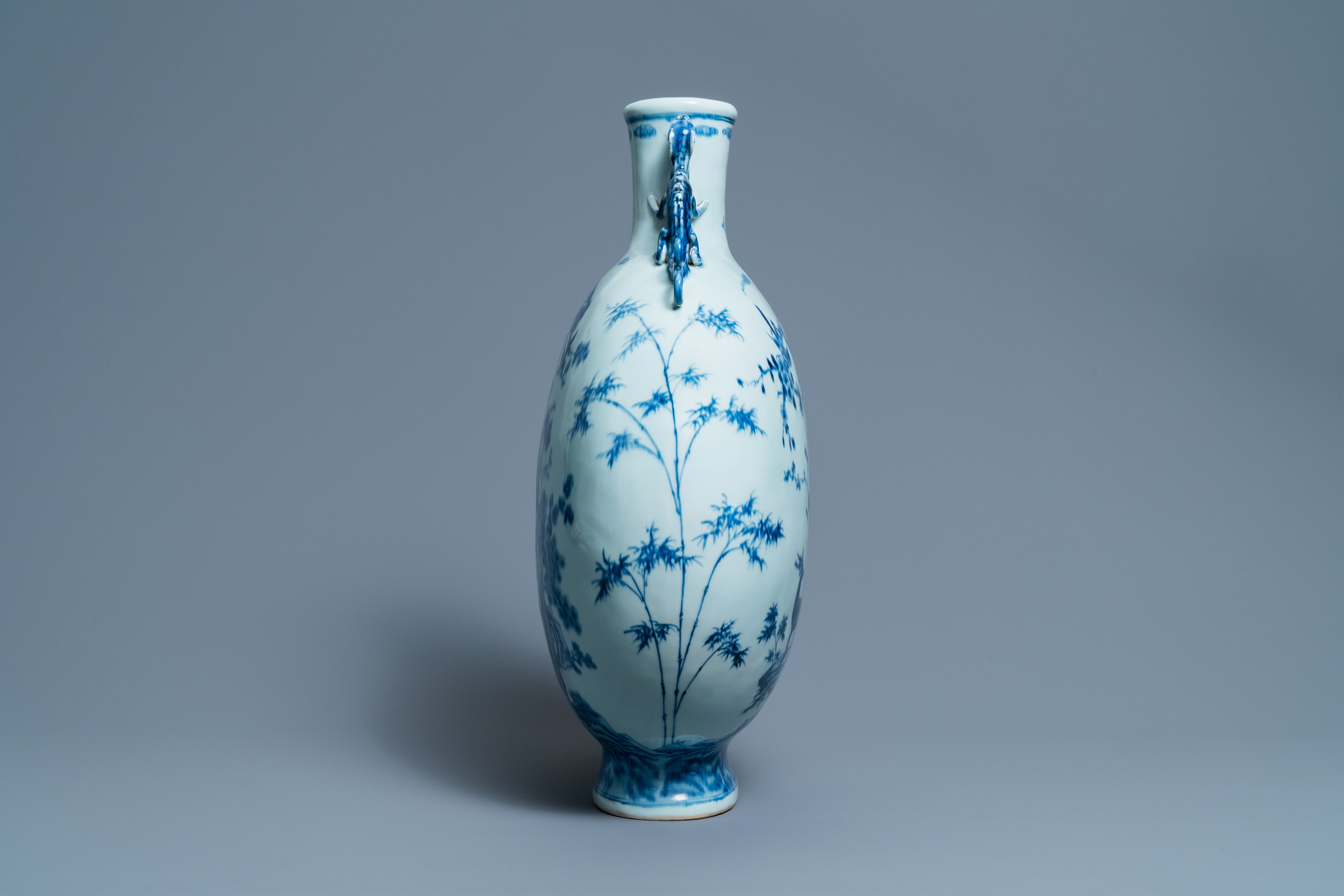 A large Chinese blue and white moonflask 'deer' vase, Qianlong mark and of the period - Image 4 of 11