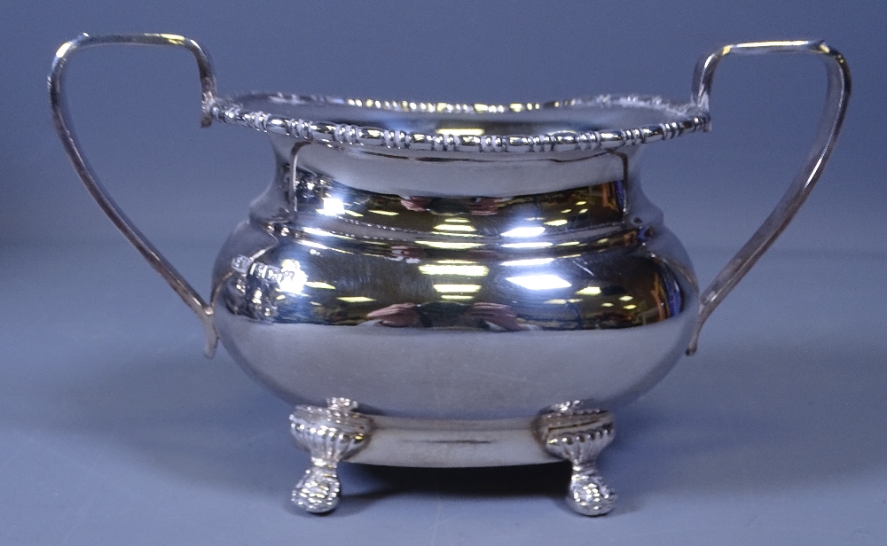 SILVER TEA & COFFEE SERVICE - four pieces all of oblong plain form with beaded style decoration - Bild 5 aus 5