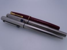 PARKER 17 - Lady in Red with shielded nib with Parker 25 stainless steel pen and biro