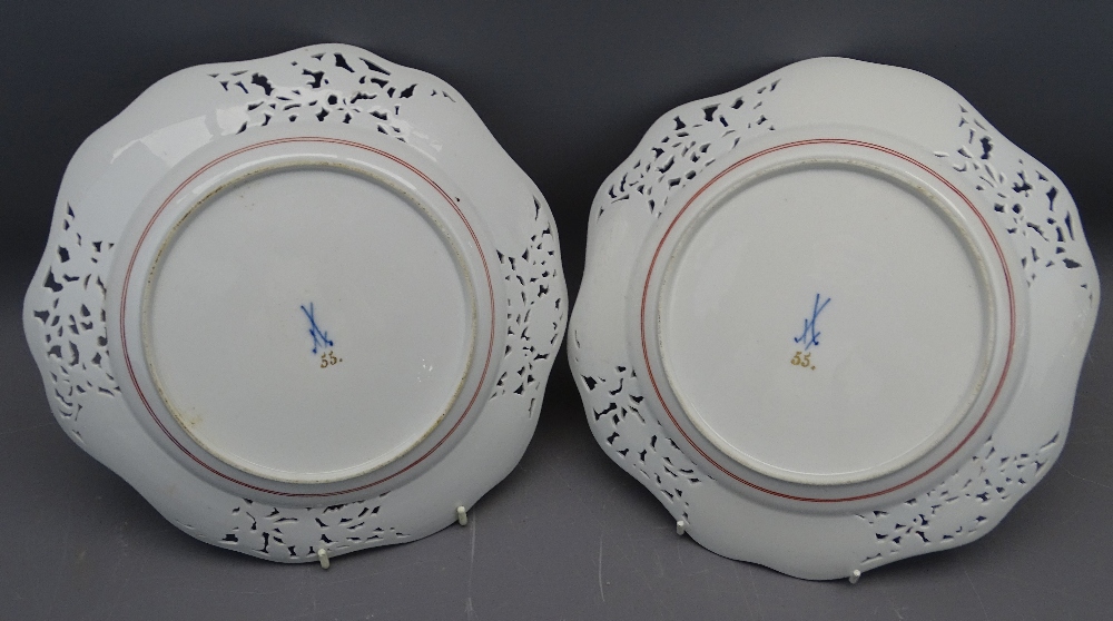 FINE PAIR OF COLOURFUL MEISSEN DISPLAY PLATES, the pattern being a variation on the bird and spaniel - Image 2 of 2