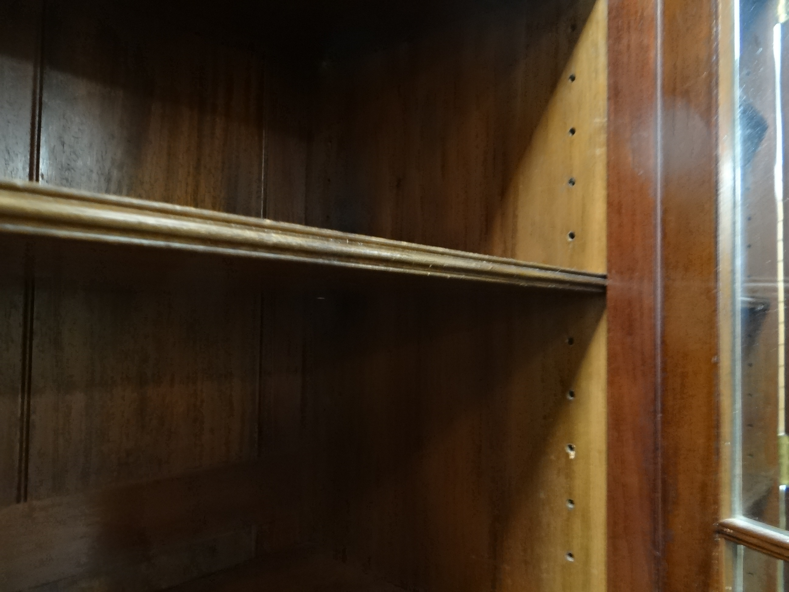 FINE WARING & GILLOW MAHOGANY BREAKFRONT BOOKCASE, foliate carved cavetto cornice above astragal - Image 27 of 31