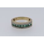 18CT GOLD DIAMOND & EMERALD RING, 5.2gms in box Condition Report: In good overall condition with