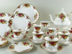 ROYAL ALBERT 'OLD COUNTRY ROSES' CHINA TEASET FOR SIX PLACE SETTINGS (24)