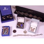 VICTORIAN, SWAROVSKI, CLOGAU & OTHER JEWELLERY to include a Victorian pinchbeck, enamel and seed