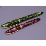 MENTMORE - Vintage (1940s) Green and Black Marble Mentmore Paramount fountain pen with gold plated
