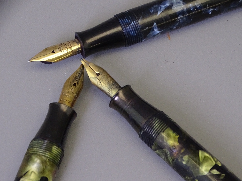 CROXLEY - 2 Vintage (1947-49) 'The CROXLEY Pen' (A Dickinson Product) fountain pens with gold plated - Image 3 of 3