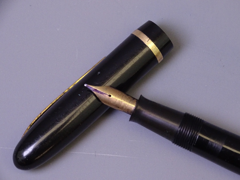 WATERMAN - Vintage (1940s) Black Waterman Champion 501 fountain pen with gold plated trim and - Image 2 of 3