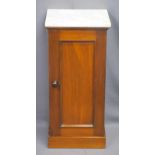 VICTORIAN MARBLE TOP BEDSIDE CABINET, 76cms H, 35cms W, 33cms D