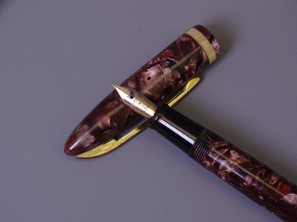 MENTMORE - Vintage (1940s) Grey Marble Mentmore Auto-Flow fountain pen with gold plated trim and - Image 4 of 4