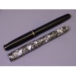 WATERMAN - Vintage (1933-1938) Grey Marble Waterman 32v fountain pen with chrome trim and Canadian