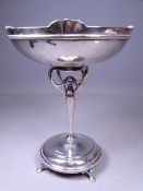 STYLISED PEDESTAL SILVER DISH, Sheffield 1920, maker Roberts & Belk, 16.8 troy ozs, 18cms D dished