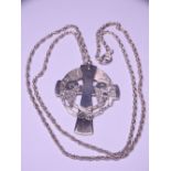 R. S. ELIOT - A SILVER CELTIC PENDANT & CHAIN, 15grms, London 1986