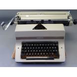 IMPERIAL VINTAGE TYPEWRITER