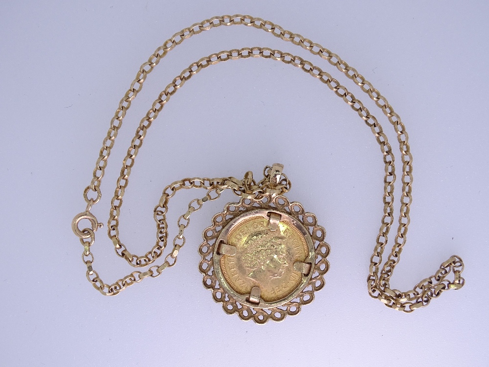 ELIZABETH II GOLD HALF SOVEREIGN 2002 in a 9ct gold circular pendant mount and belcher chain - Image 2 of 2