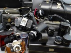 PHOTOGRAPHY ITEMS - Kodak Retina Reflex III cased camera, a quantity of lenses including Cannon,