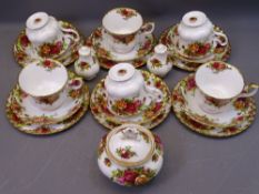 ROYAL ALBERT OLD COUNTRY ROSES TEAWARE, approximately 20 pieces