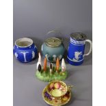 BORDER FINE ARTS - James Herriot's Country Kitchen chickens and cockerels toast rack, Wedgwood