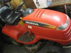 HONDA V - TWIN 2315 HYDRO STATIC RIDE ON MOWER (believed in running order)