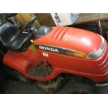 HONDA V - TWIN 2315 HYDRO STATIC RIDE ON MOWER (believed in running order)