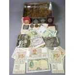 VINTAGE & CURRENT BRITISH & OVERSEAS COINAGE, crowns and banknotes to include a boxed 1951