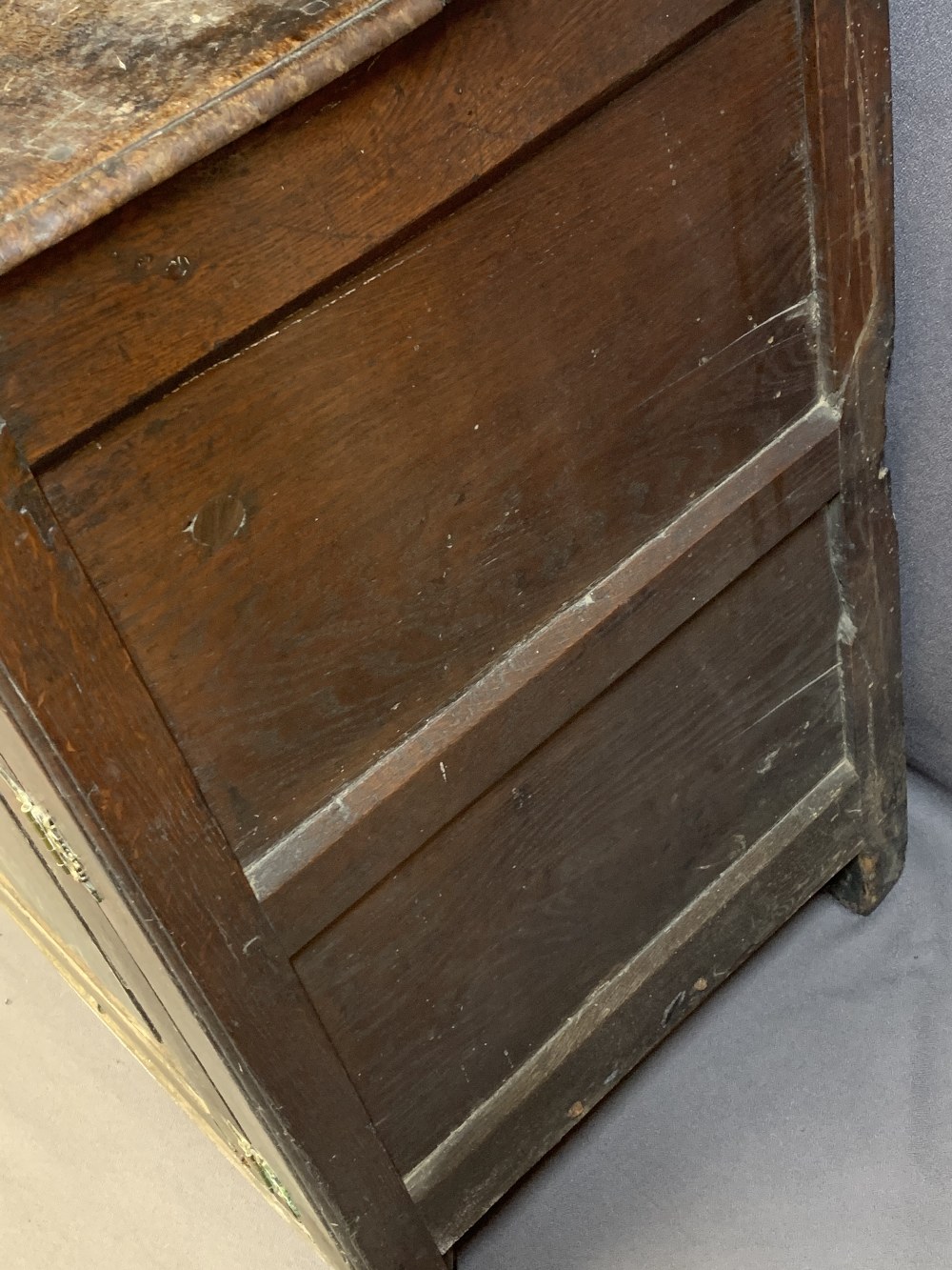 CIRCA 1760 WELSH OAK DRESSER having a three shelf stepped rack with thick backboards and later - Image 6 of 7