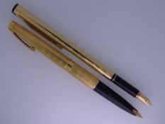 SHEAFFER - Vintage (1970s) Fine Lined Gold Plated Lady Sheaffer 927 with gold trim and 14ct gold