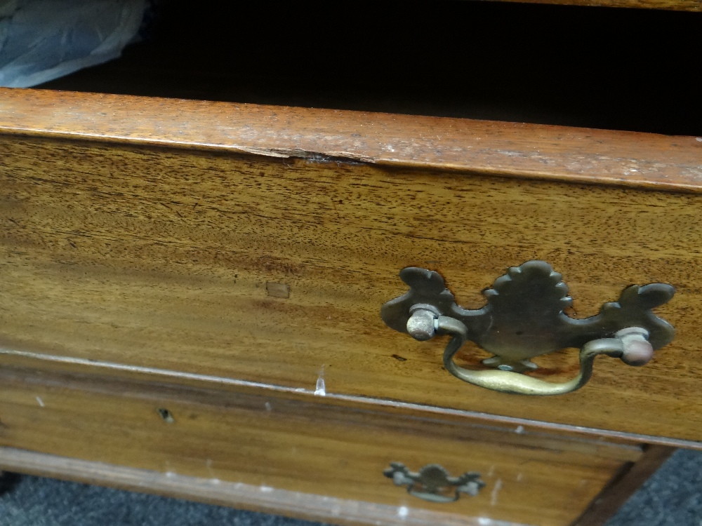 18TH CENTURY MAHOGANY BACHELORS CHEST, fitted four graduated long drawers and brushing slide, - Image 9 of 23
