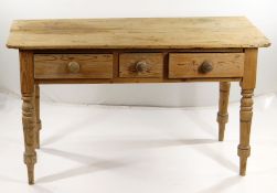 VICTORIAN PINE KITCHEN TABLE, fitted three frieze drawers on turned legs, 135cms wide