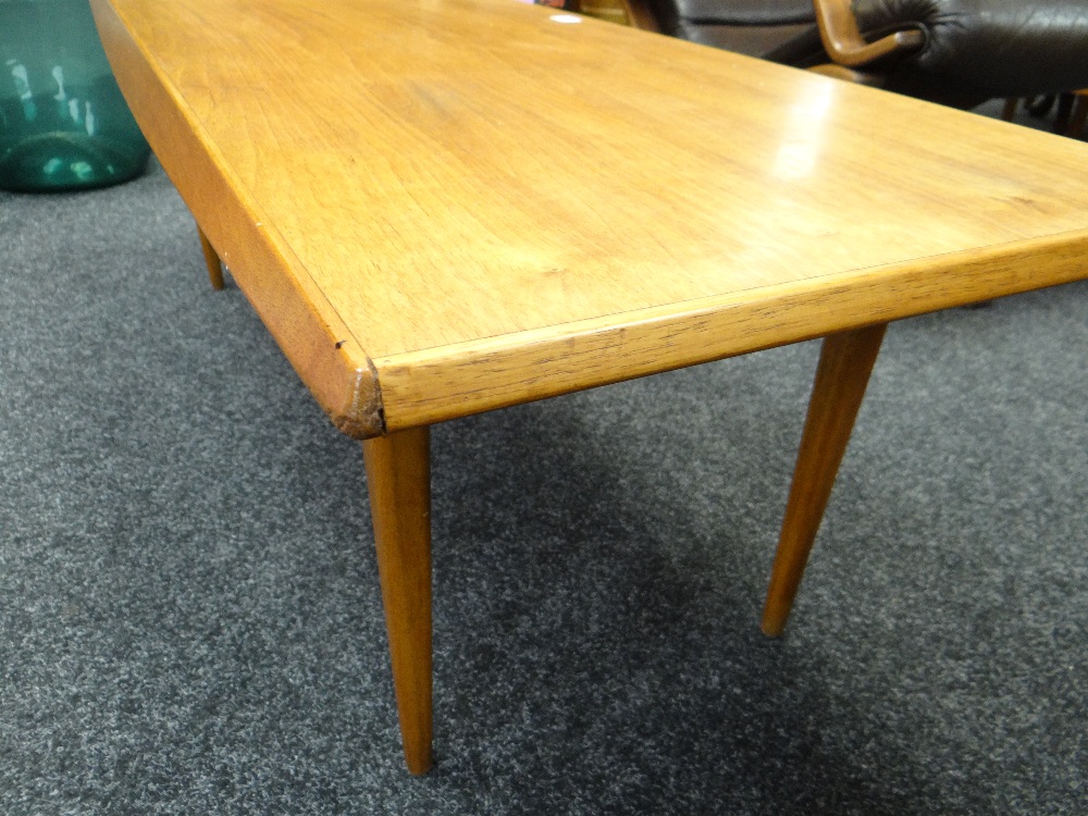 GORDON RUSSELL LTD: A TEAK COFFEE TABLE, 102 x 46cms - Image 8 of 18