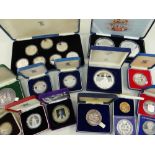 ASSORTED BOXED COMMEMORATIVE SILVER COINS comprising Queen Mother 1980 80th birthday collection,