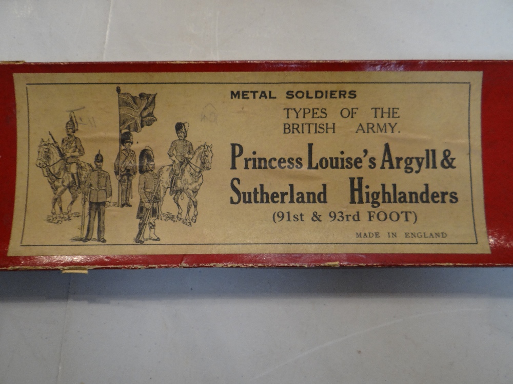 COLLECTION OF TOY METAL SOLDIERS & FIGURES including Britain's 'The Gordon Highlanders with Pipers', - Image 30 of 48
