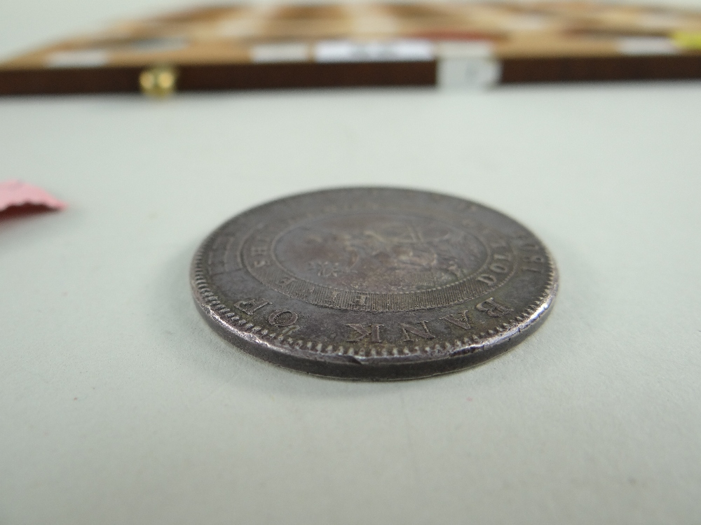 ASSORTED COLLECTABLE PREDOMINANTLY BRITISH COINS comprising 1672 Charles II crown, 1690 James II gun - Image 7 of 8