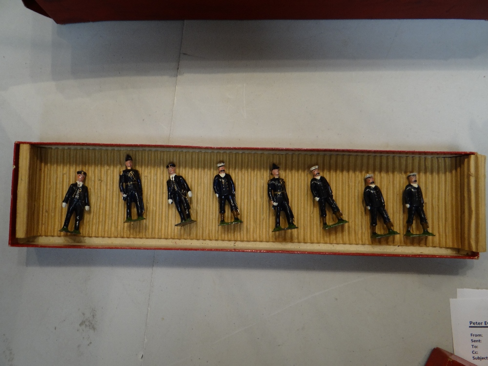 COLLECTION OF TOY METAL SOLDIERS & FIGURES including Britain's 'The Gordon Highlanders with Pipers', - Image 33 of 48