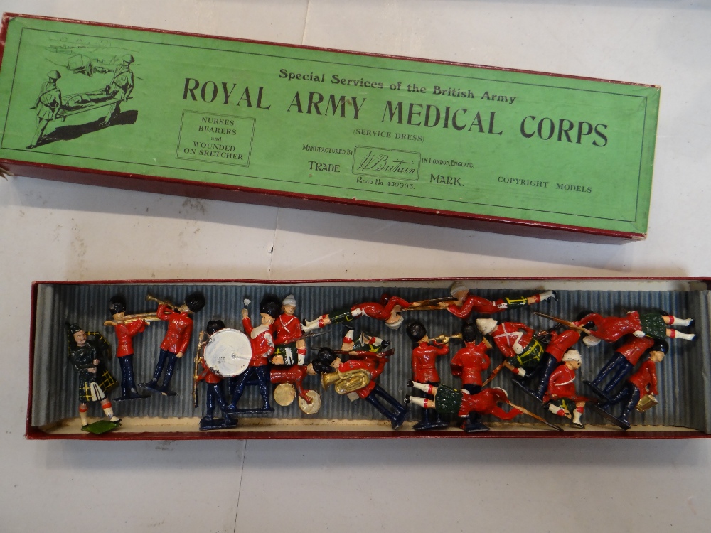 COLLECTION OF TOY METAL SOLDIERS & FIGURES including Britain's 'The Gordon Highlanders with Pipers', - Image 47 of 48