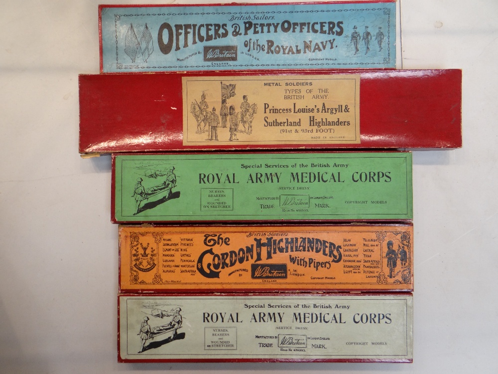 COLLECTION OF TOY METAL SOLDIERS & FIGURES including Britain's 'The Gordon Highlanders with Pipers', - Image 12 of 48