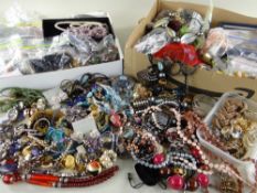 LARGE COLLECTION OF ASSORTED COSTUME & FASHION JEWELLERY comprising beaded necklaces, earrings ETC