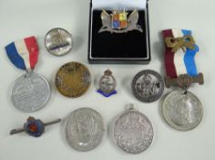 ASSORTED MEDALS & MILITARIA comprising Metropolitan Police Jubilee of Queen Victoria 1897 medal