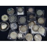 ASSORTED GB & FOREIGN COINS including silver comprising 5 x Elizabeth and Philip silver wedding