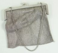 GEORGE V SILVER LADIES MESH PURSE with chain, Birmingham 1918, 286.4gms (9.2t.oz) Condition