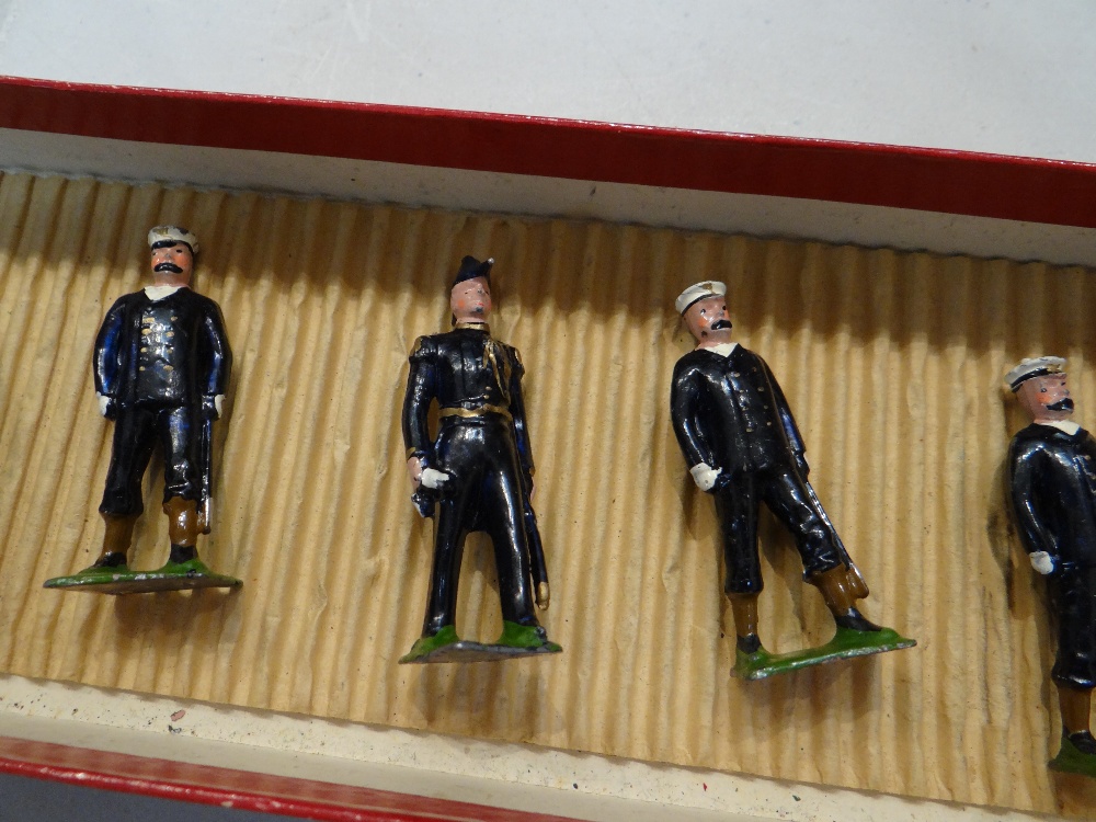 COLLECTION OF TOY METAL SOLDIERS & FIGURES including Britain's 'The Gordon Highlanders with Pipers', - Image 31 of 48