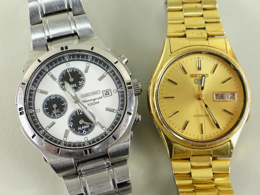 TWO SEIKO GENT'S WRISTWATCHES comprising Seiko Alarm Chrono and Seiko '5' automatic bracelet watch