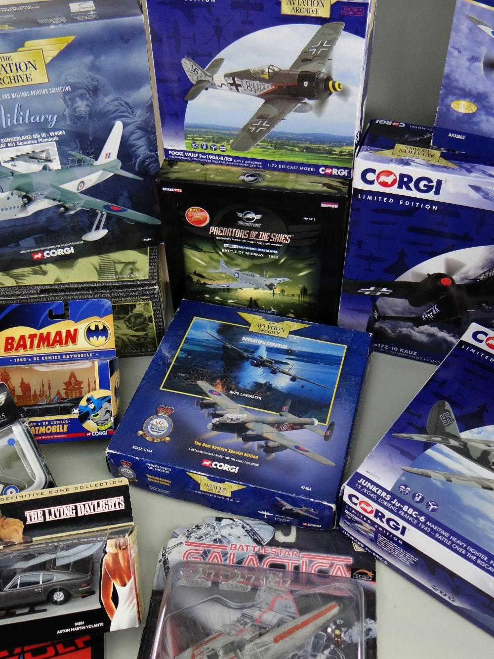 ASSORTED TOYS including Battle Star Galactica Colonial Viper, Corgi WWII Heroes Vehicles, Corgi - Image 3 of 5