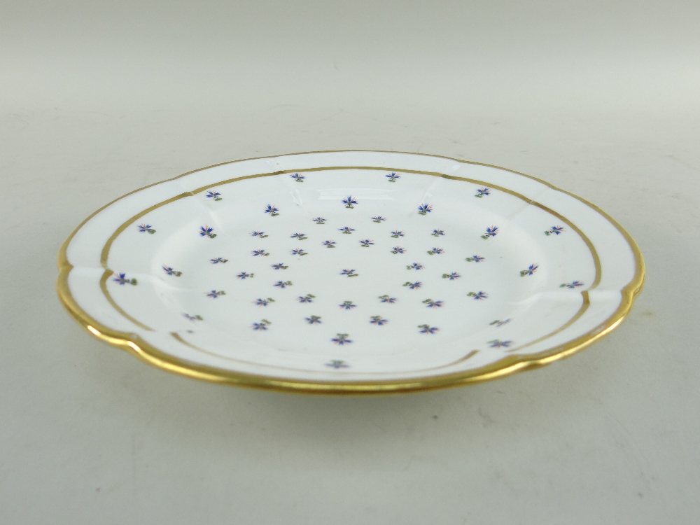 A MATCHING SET OF SIX SWANSEA PORCELAIN CRUCIFORM CIRCULAR DISHES painted with regularly spaced - Image 4 of 29