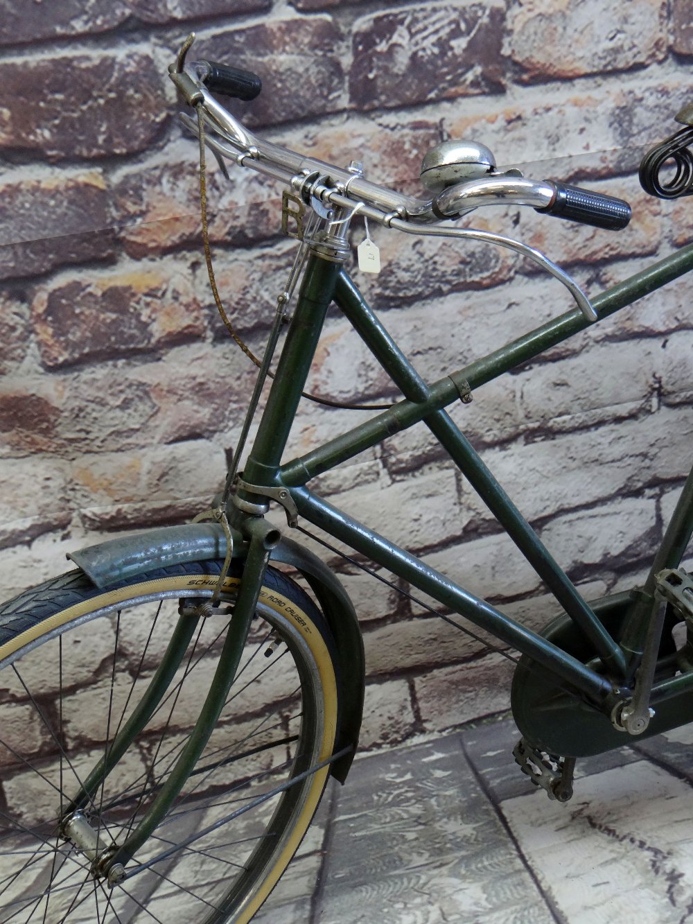 RALEIGH CROSS-FRAME ROADSTER BICYCLE, green 26" frame with 3-speed rear hub gears, centre pull - Image 3 of 3