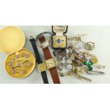 ASSORTED JEWELLERY & WATCHES comprising boxed brooch and studs, coin set and other cufflinks, four