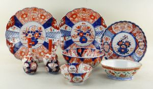 COLLECTION OF JAPANESE IMARI PORCELAIN & A CHINESE FAMILLE ROSE OFFERING BOWL including bottle