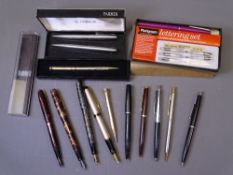 PENS - Conway Stewart red marbled fountain pen with 14ct nib, 'The Classic' pen, vintage marbled,