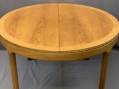 OAK CIRCULAR EXTENDING DINING TABLE, 75cms H, 122cms D closed