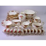 ROYAL ALBERT OLD COUNTRY ROSES approximately 75 pieces