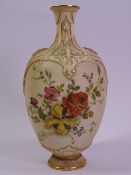 WORCESTER BLUSH IVORY 1625 VASE, 9.5cms H